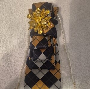 Elegant Neckties Accent For Womens